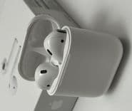 SKU: LPNHE776810856 Навушники бездротові Apple AirPods 2 White (вживані) - Image 2