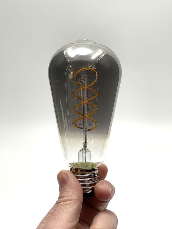 SKU: LPNIC085131377 Світлодіодна лампа EAVOLUSON E27 ST64-4W-3P - Image 1