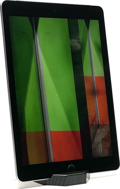 SKU: RNB0325650 Планшет Apple iPad 6th Space Gray (A1954) 9,7 Retina 128 Гб Wi-Fi + LTE (Вживаний - Клас A-) - Image 1