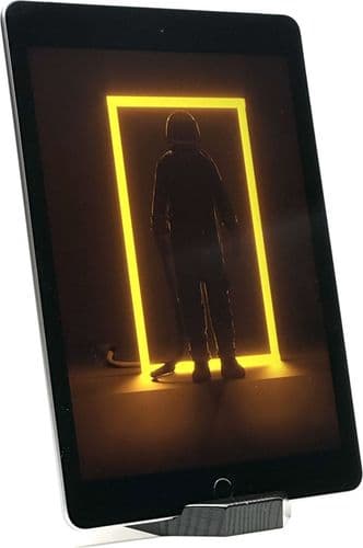 SKU: RNB0325714 Планшет Apple iPad 6th Space Gray (A1954) 9,7 Retina 128 Гб Wi-Fi + LTE (Вживаний - Клас B) - Image 1